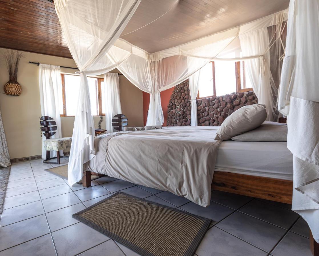Hohenstein Lodge Usakos Екстериор снимка